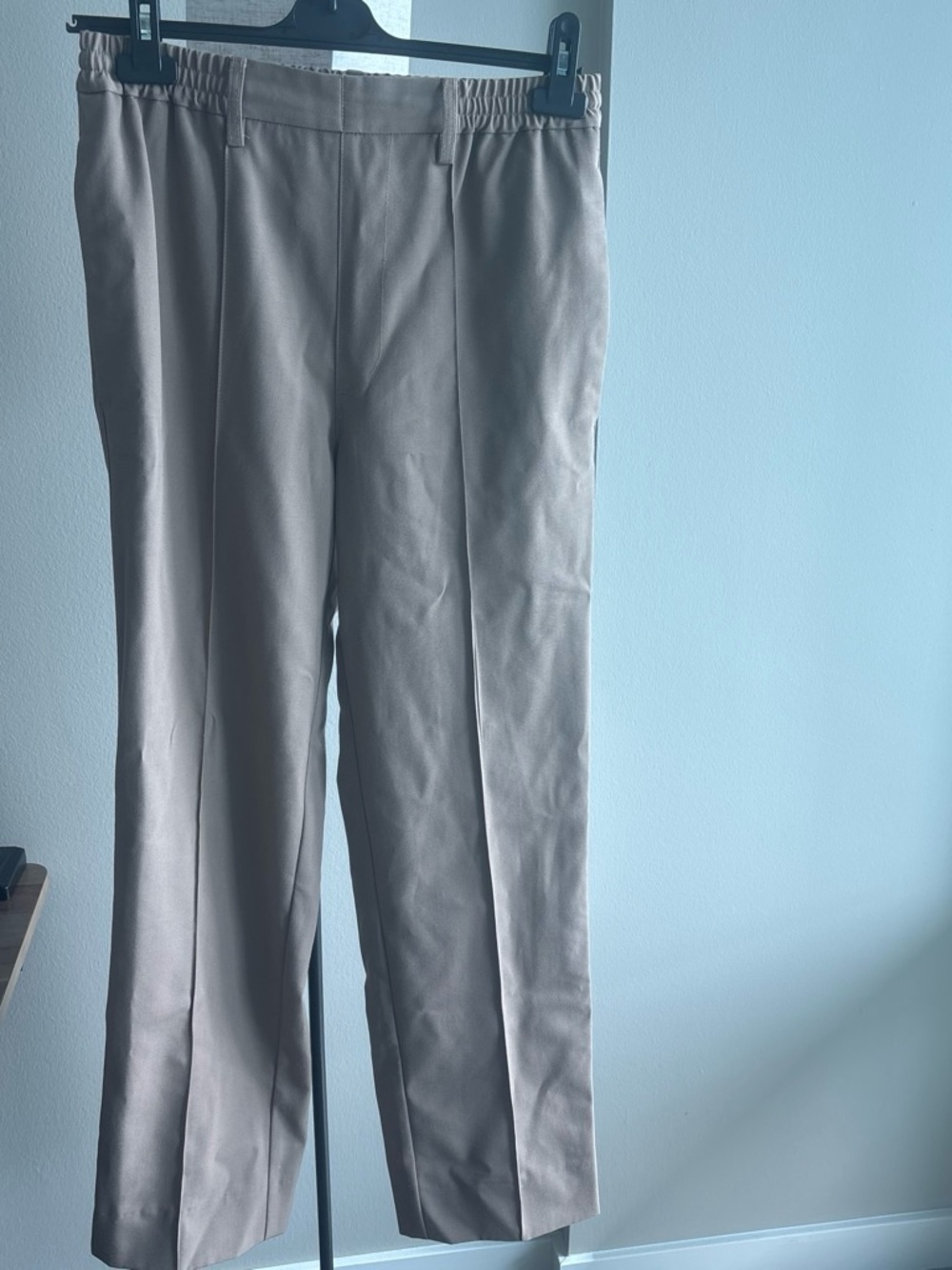 Ami Men's Straight Dress Pants in Light Gray